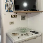 Casa Spaziosa Al Centro Di Ustica *