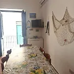 Casa Spaziosa Al Centro Di Ustica * Isola di Ustica