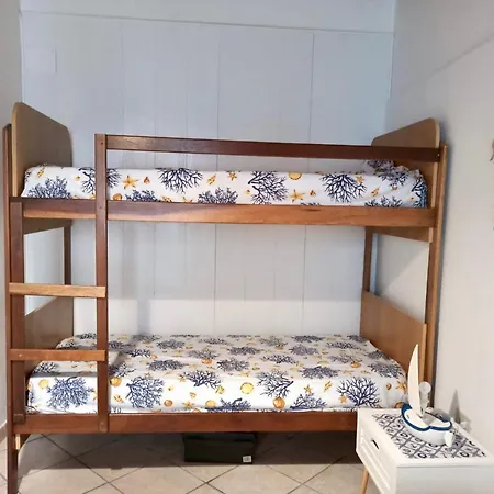 Casa Spaziosa Al Centro Di Ustica דירה Isola di Ustica